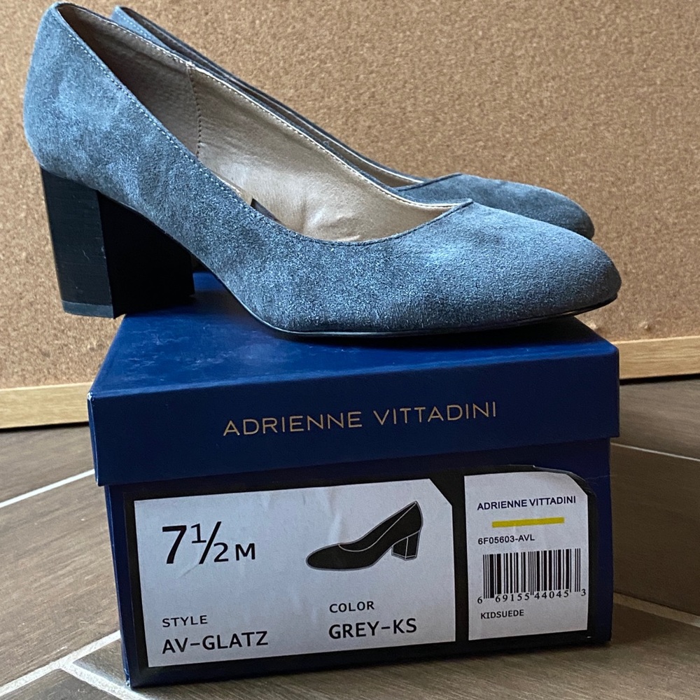 Adrienne Vittadini Gray Suede Glatz Block Heels Size 7.5